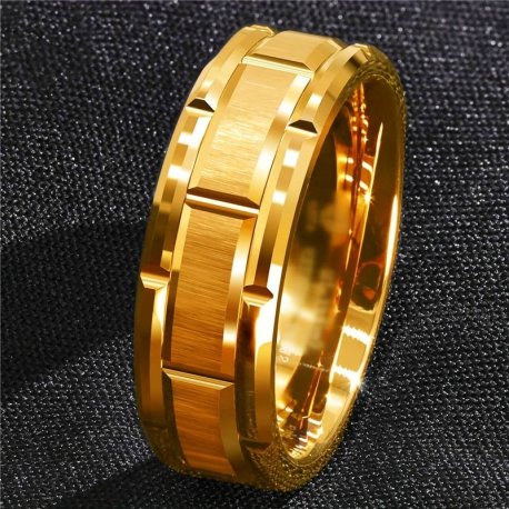 Fingerring  gylden Farve Snitmønster   "st 8"