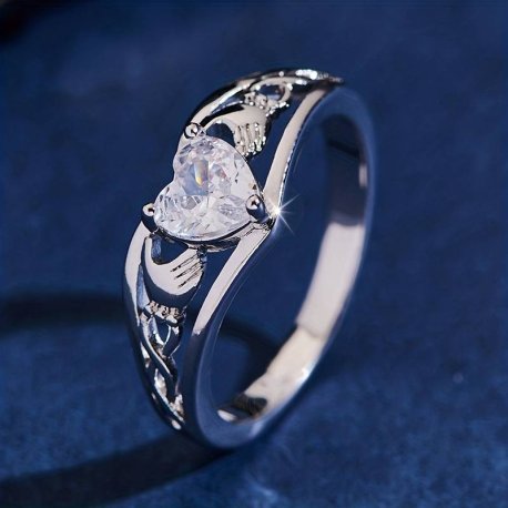 Hjerteform Udhulet Fingerring    "st 10"