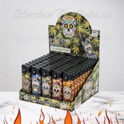 LUX Gold Edition  Storm Lighter  "Flame Skull"